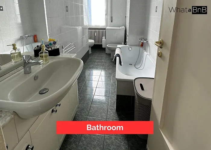 Apartament A Due Passi Dal Centro Con Vista Asti