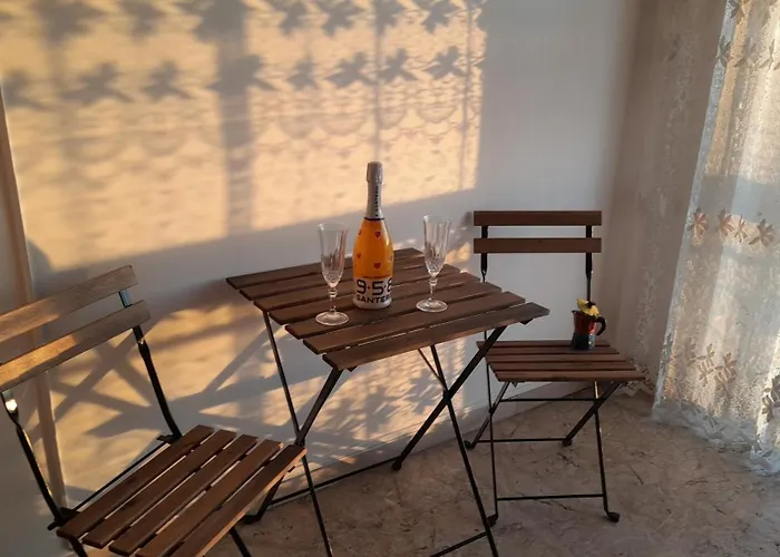 Apartament A Due Passi Dal Centro Con Vista Asti
